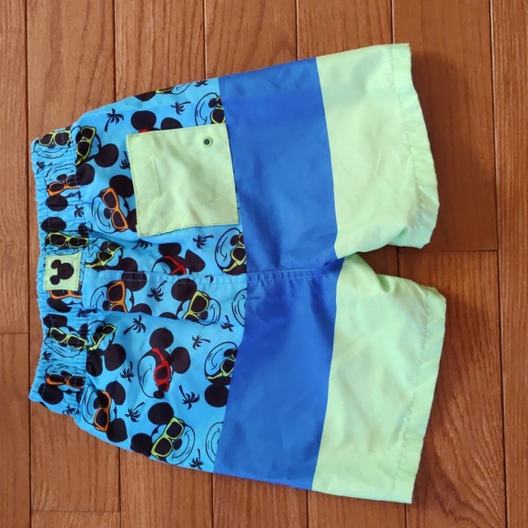 So cute Mickey Mouse boys swim trunk - Picture 2 of 2